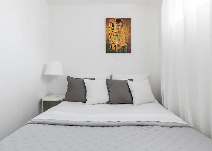 アパート New!charming 2bd Close To Center And Natural *