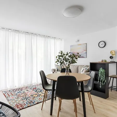 Apartment New!charming 2bd Close To Center And Natural Split